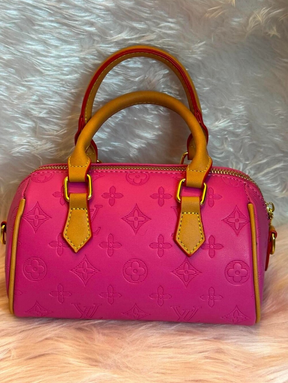 Cute Hot Pink Speedy 20